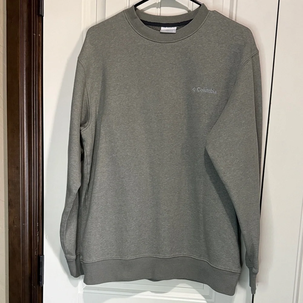 Columbia Men's Crewneck Gray Sweatshirt